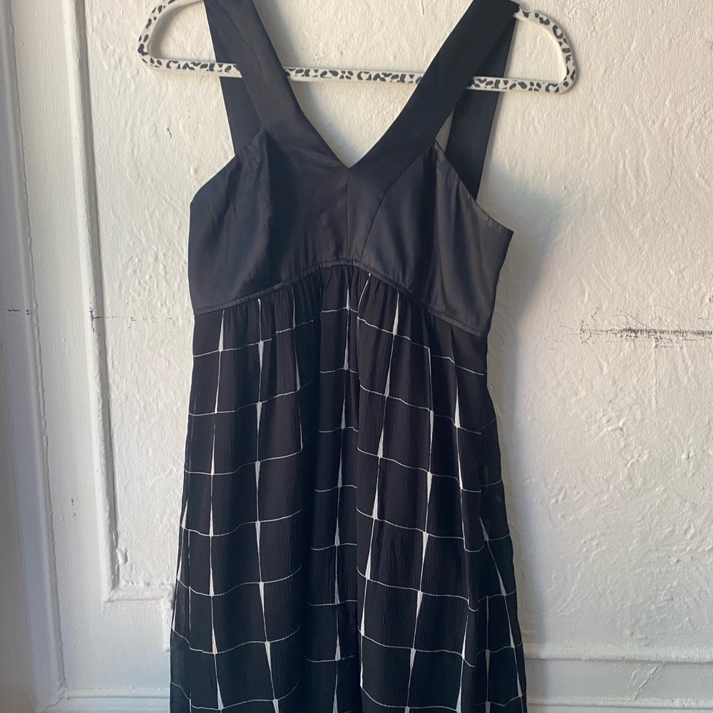 Silk dress - Picture 2 of 3